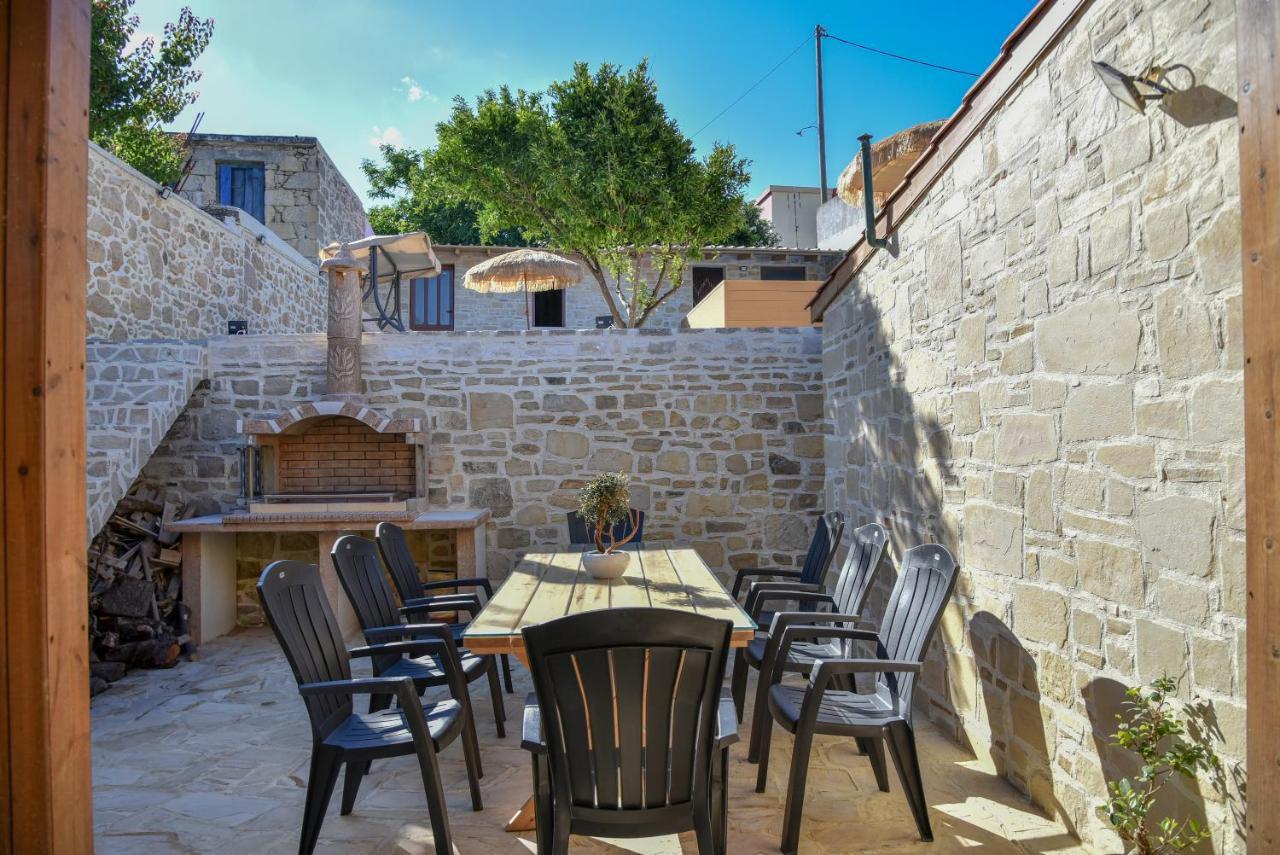 Island Oasis Poolside Paradise In Crete Agia Varvara  Buitenkant foto